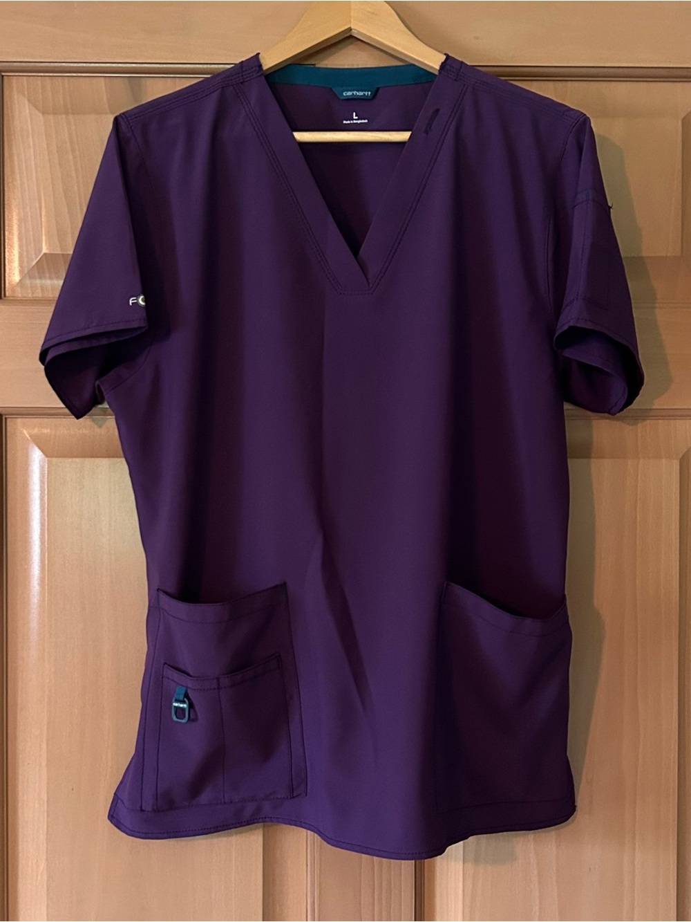 Carhartt Force Rugged Flex Scrub Top Purple V-Neck Large NWOT D-Ring Pockets
